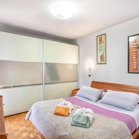 La Maison Des Jumeaux 夏特林 外观 照片