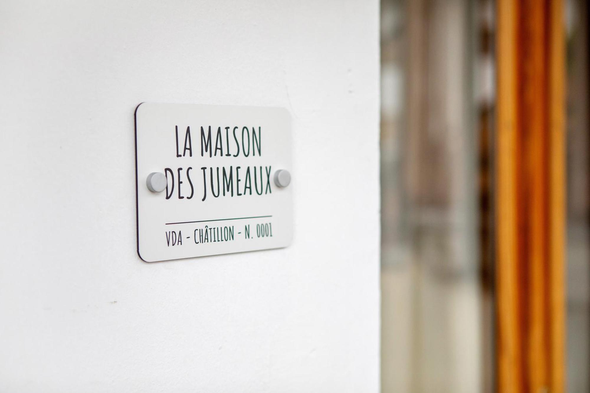 La Maison Des Jumeaux 夏特林 外观 照片